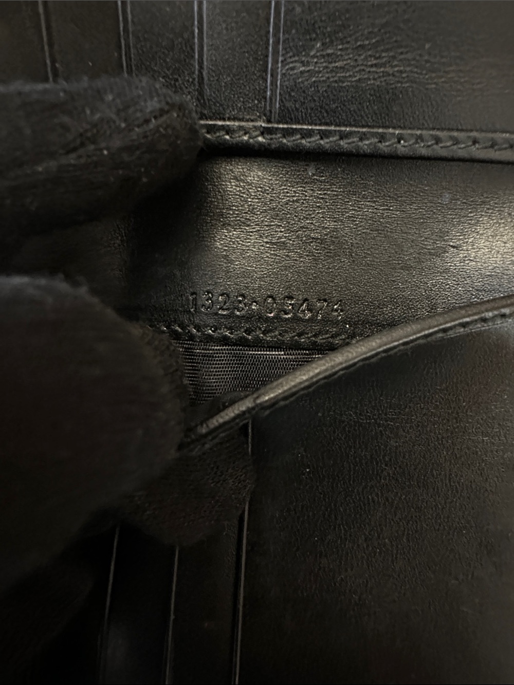 Gucci Black Jackie Leather Bifold Wallet with Embossed Logo - Picture 8 of 16